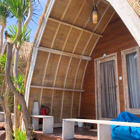 Paradesa Villa Τζίλι Τραγουανγκάν Εξωτερικό φωτογραφία