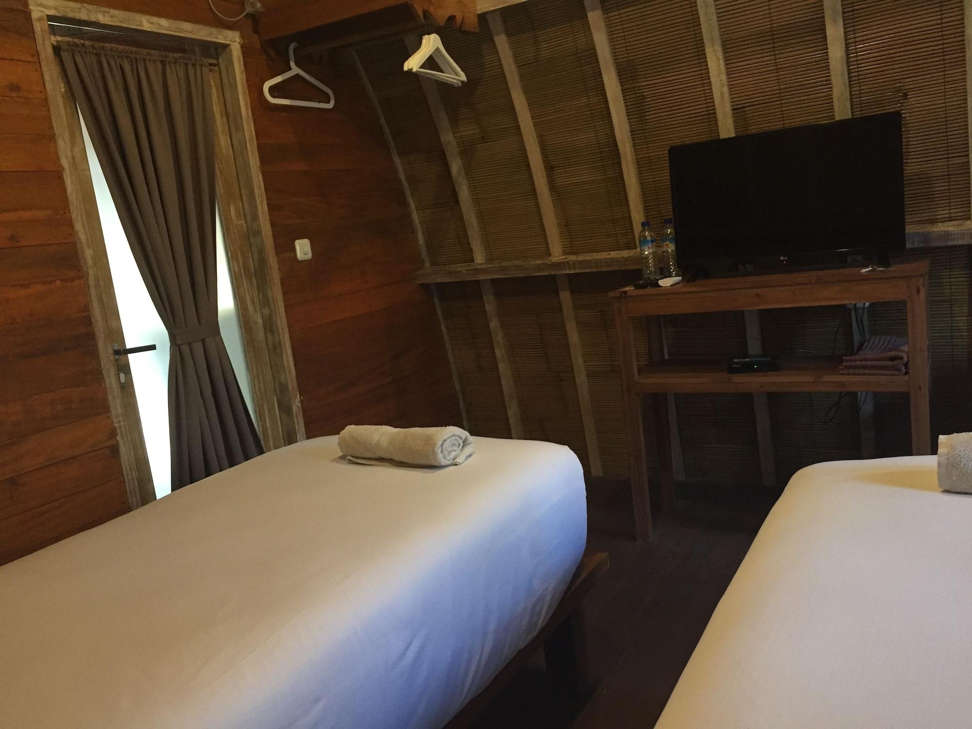 Paradesa Villa Τζίλι Τραγουανγκάν Εξωτερικό φωτογραφία