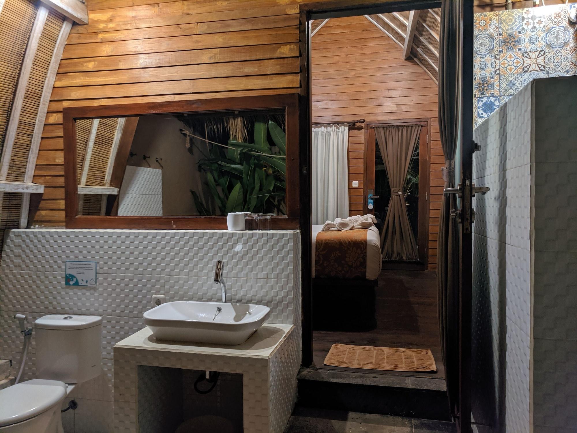 Paradesa Villa Τζίλι Τραγουανγκάν Εξωτερικό φωτογραφία