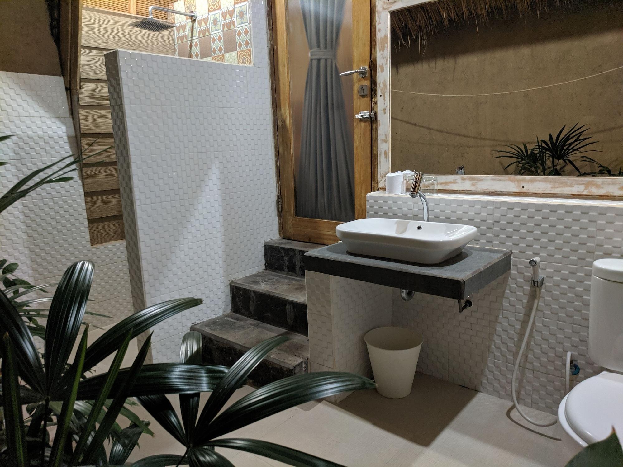 Paradesa Villa Τζίλι Τραγουανγκάν Εξωτερικό φωτογραφία