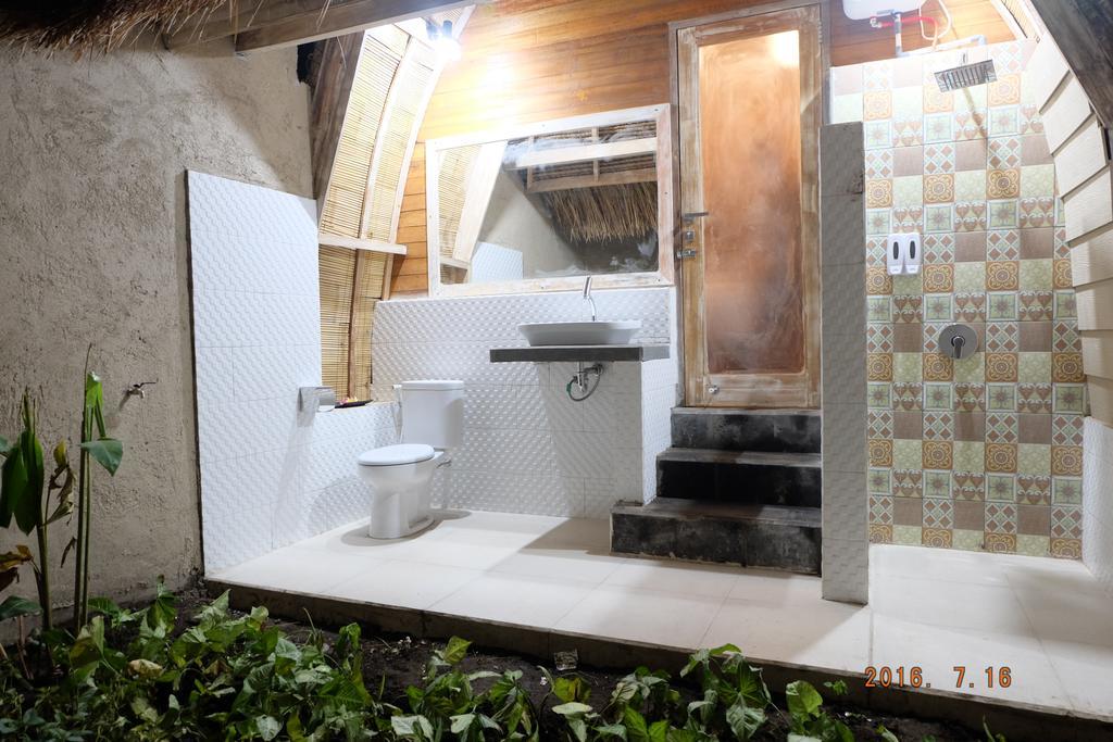 Paradesa Villa Τζίλι Τραγουανγκάν Εξωτερικό φωτογραφία